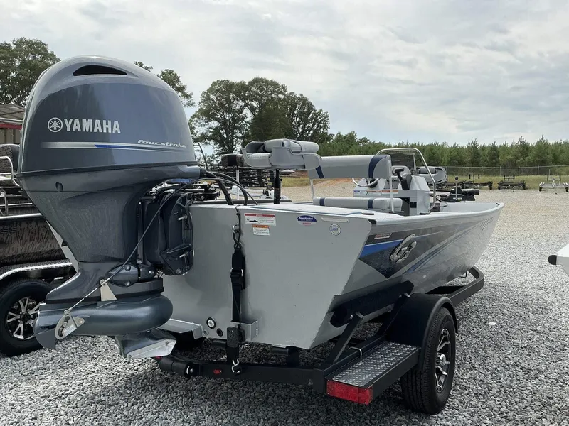 Slide: The Image of G3 Gator Tough 20 CCJ DLX 2025 - 15