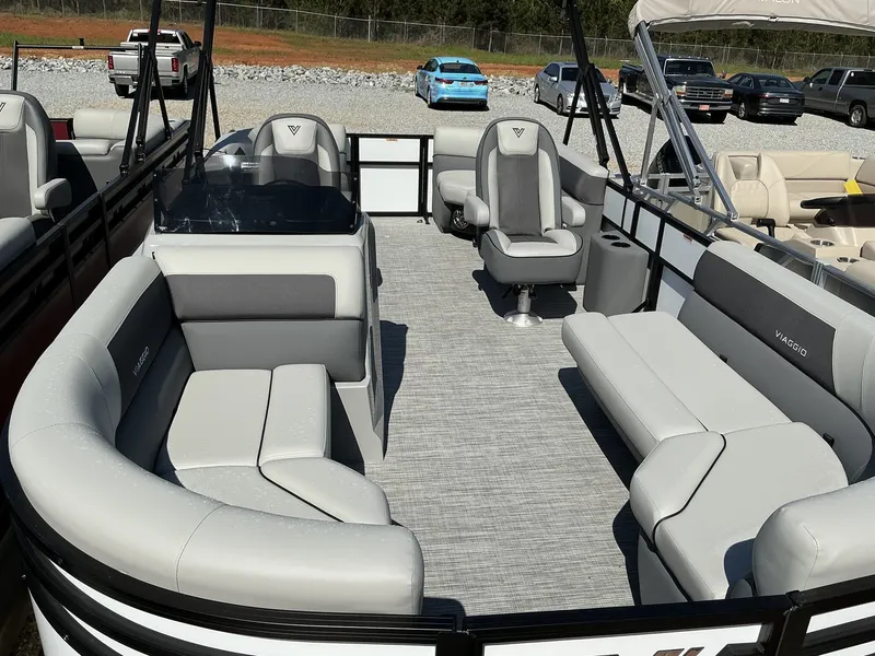 Slide: The Image of Viaggio Lago V 20 U 2025 - 3