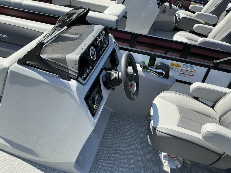 Slide: The Image of Viaggio Lago V 20 U 2025 - 4