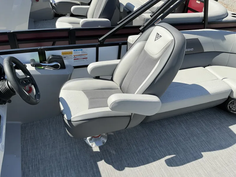 Slide: The Image of Viaggio Lago V 20 U 2025 - 5