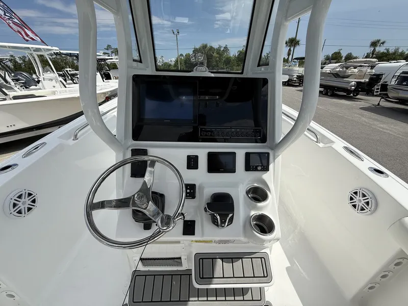 Slide: The Image of Tidewater 232 CC Adventure 2025 - 8