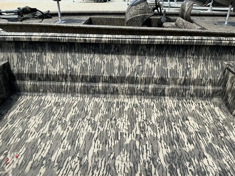 Slide: The Image of Reaper Boats 756 MUD REAPER 2025 - 10