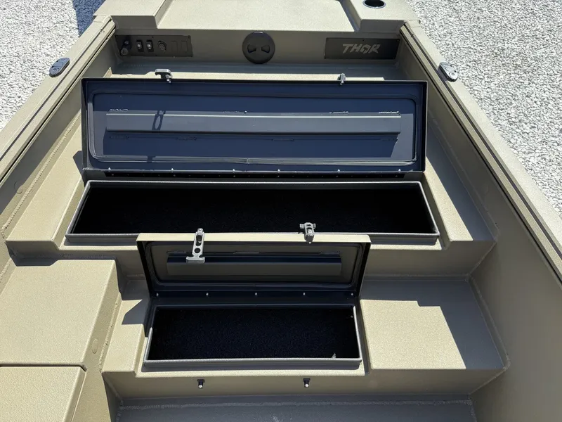 Slide: The Image of Thor Lake Hammer 1754 TIMBER HAMMER 2025 - 5