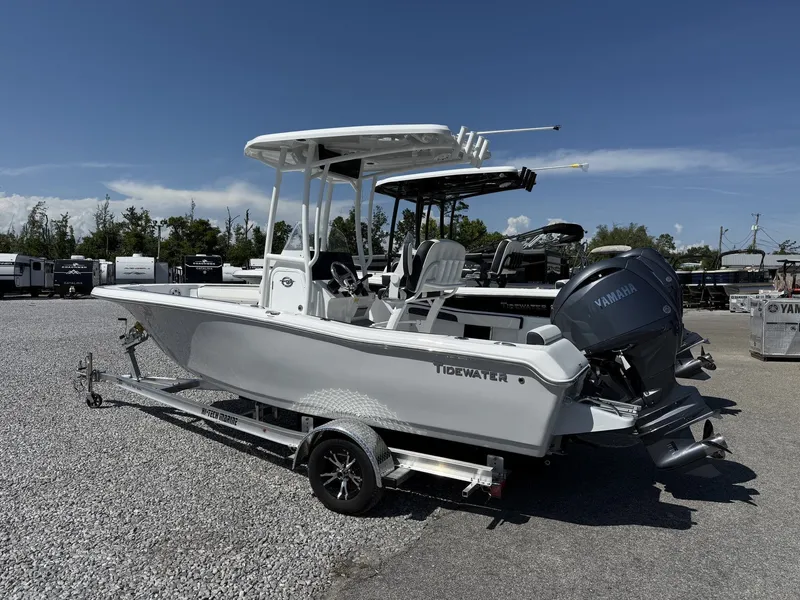 Slide: The Image of Tidewater 198 CC Adventure 2025 - 3