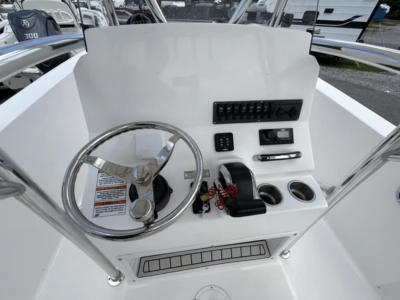 Slide: The Image of Aquasport 220 2025 - 8