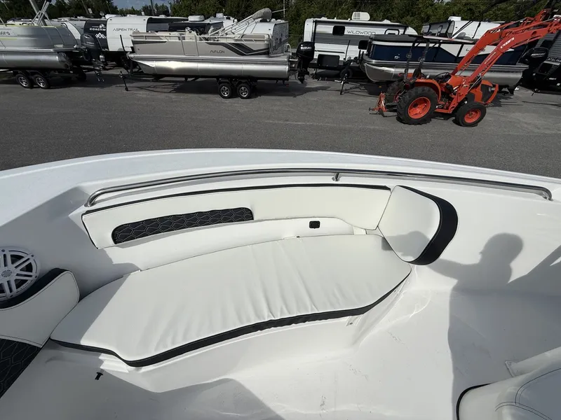 Slide: The Image of Tidewater 220 CC Adventure 2025 - 8