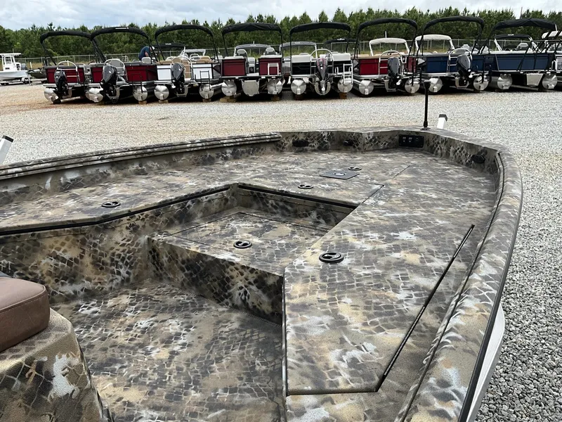 Slide: The Image of Excel Bay Pro 220 220 ELITE 2026 - 4