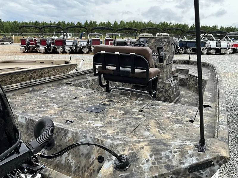 Slide: The Image of Excel Bay Pro 220 220 ELITE 2026 - 6