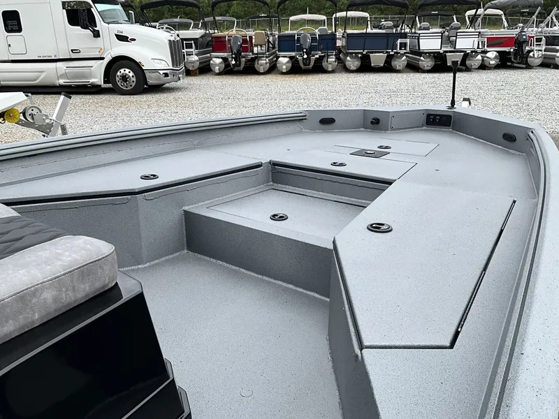 Slide: The Image of Excel Bay Pro 220 220 ELITE 2026 - 5