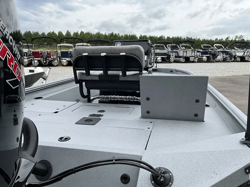 Slide: The Image of Excel Bay Pro 220 220 ELITE 2026 - 8