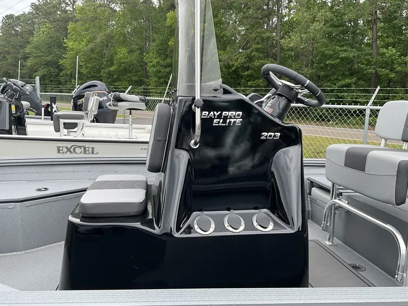 Slide: The Image of Excel Bay Pro 203 203 ELITE-YAMAHA 2025 - 7