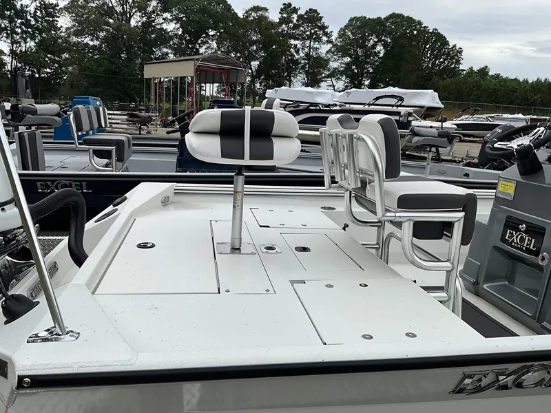 Slide: The Image of Excel Bay Pro 220 220 ELITE 2025 - 8