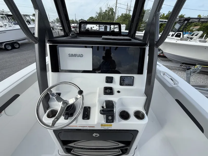 Slide: The Image of Sea Pro 245 245 SANDBAR 2025 - 10