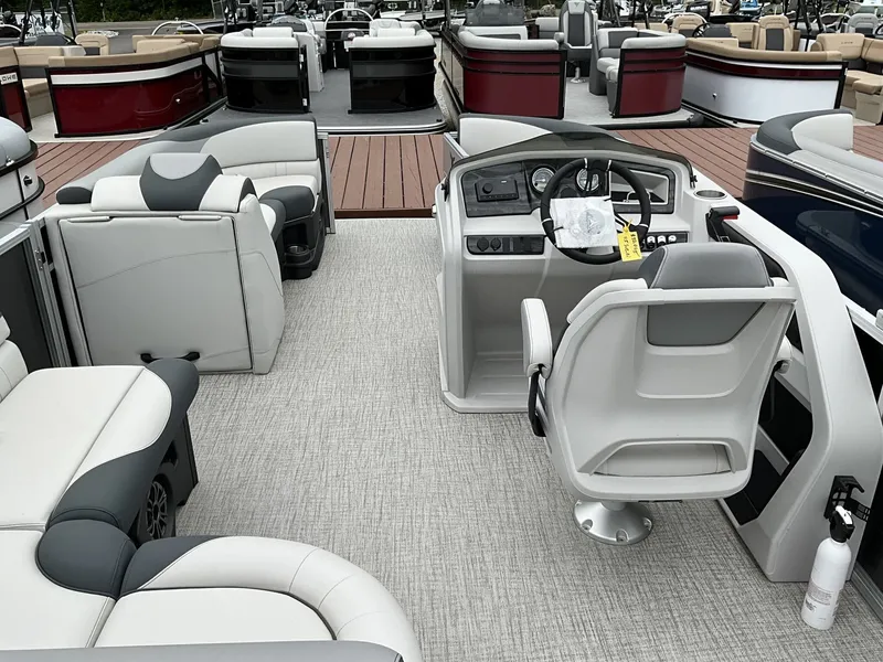 Slide: The Image of Tahoe LTZ LTZ REAR FISH 21 2025 - 3