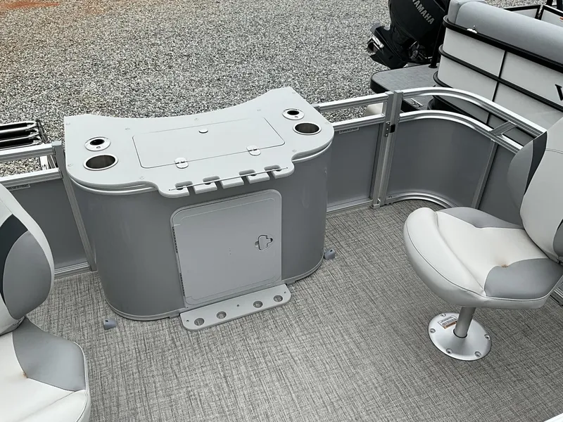 Slide: The Image of Tahoe LTZ LTZ REAR FISH 21 2025 - 4