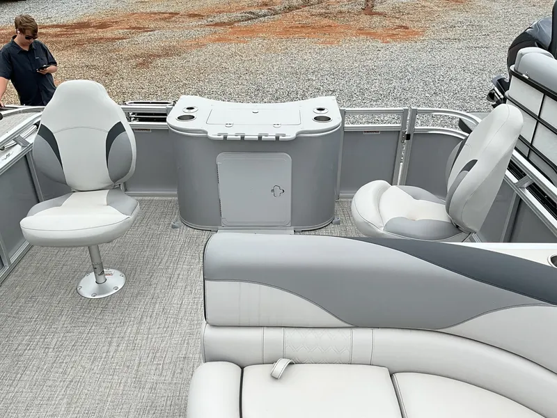 Slide: The Image of Tahoe LTZ LTZ REAR FISH 21 2025 - 9