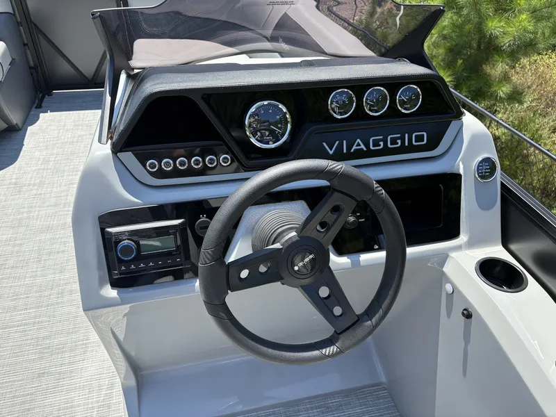 Slide: The Image of Viaggio Lago V 20 C 2025 - 18