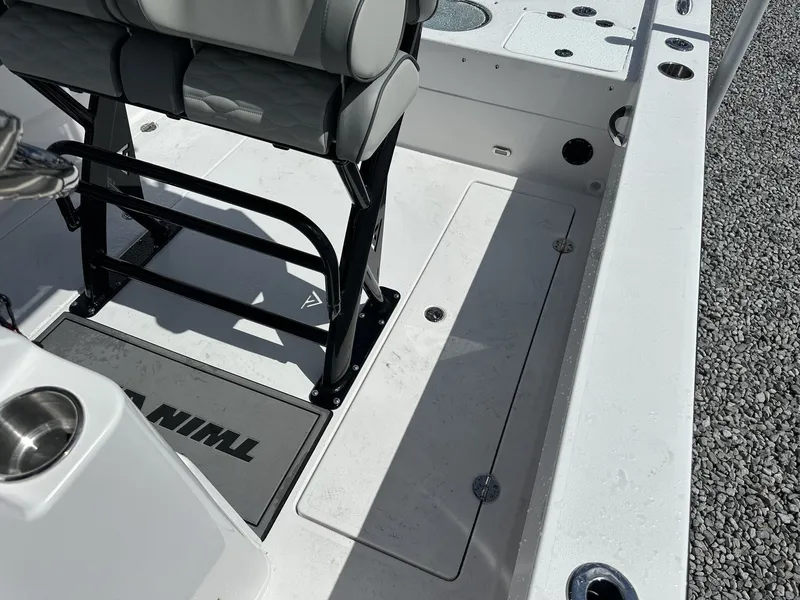 Slide: The Image of Twin Vee 22 BayCat 2026 - 11