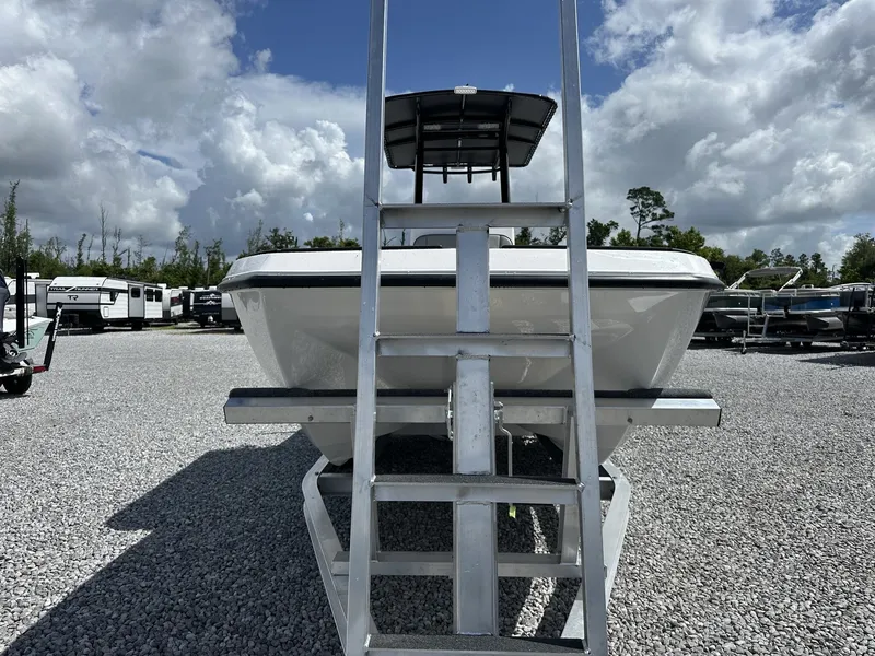 Slide: The Image of Twin Vee 22 BayCat 2026 - 4