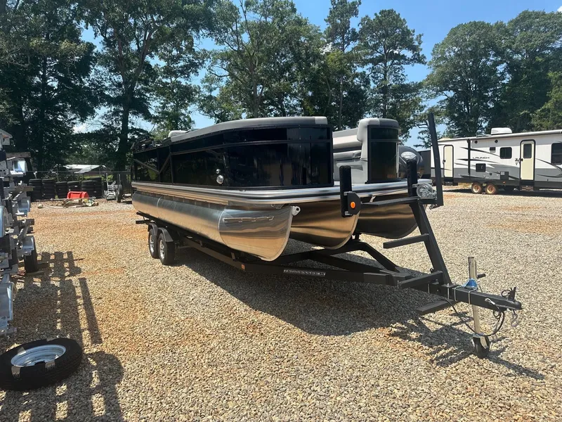 Slide: The Image of Lowe LS 230 WT 2025 - 4