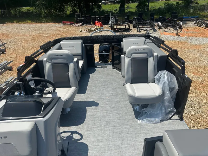 Slide: The Image of Lowe LS 230 WT 2025 - 7