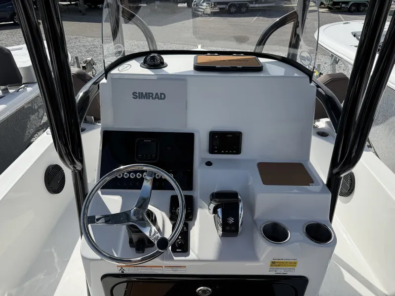 Slide: The Image of Sea Pro 250 Bay WITH ZIP WAKE TABS 2026 - 10