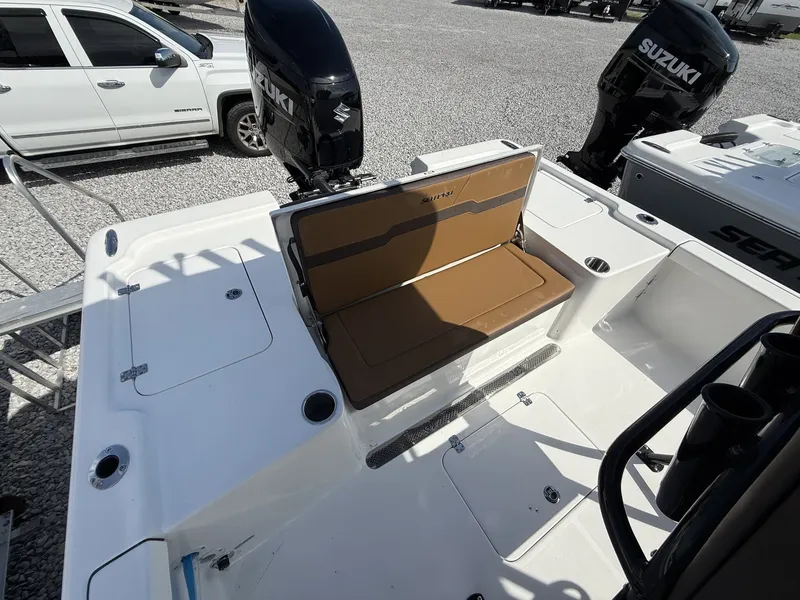 Slide: The Image of Sea Pro 250 Bay WITH ZIP WAKE TABS 2026 - 8