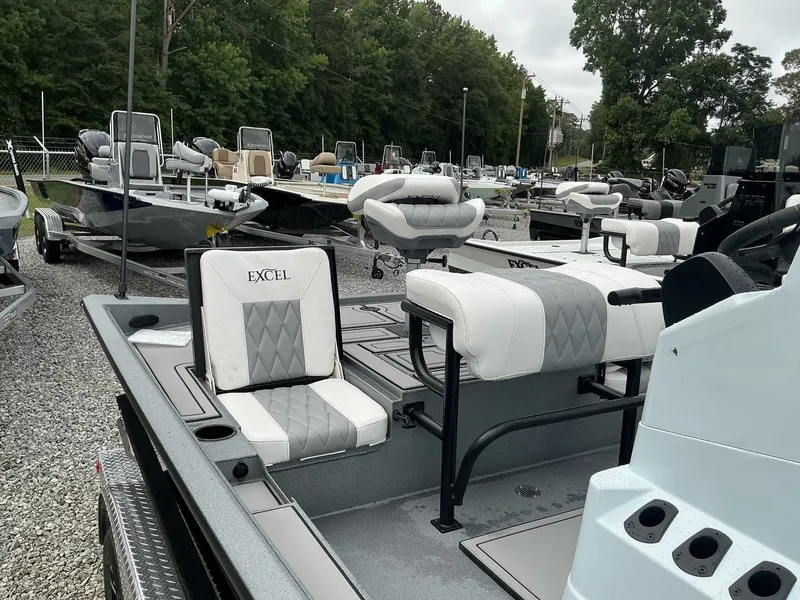 Slide: The Image of Excel 230 Bay Pro 2026 - 9