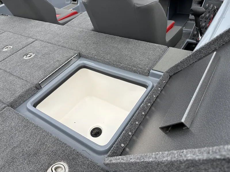 Slide: The Image of Falcon F205 2025 - 3