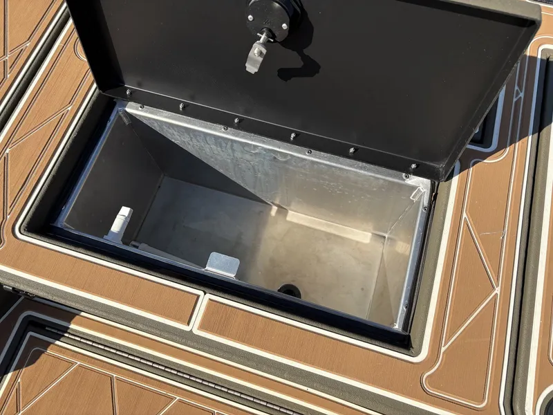 Slide: The Image of Thor LAKE HAMMER 1900 CC 2024 - 11