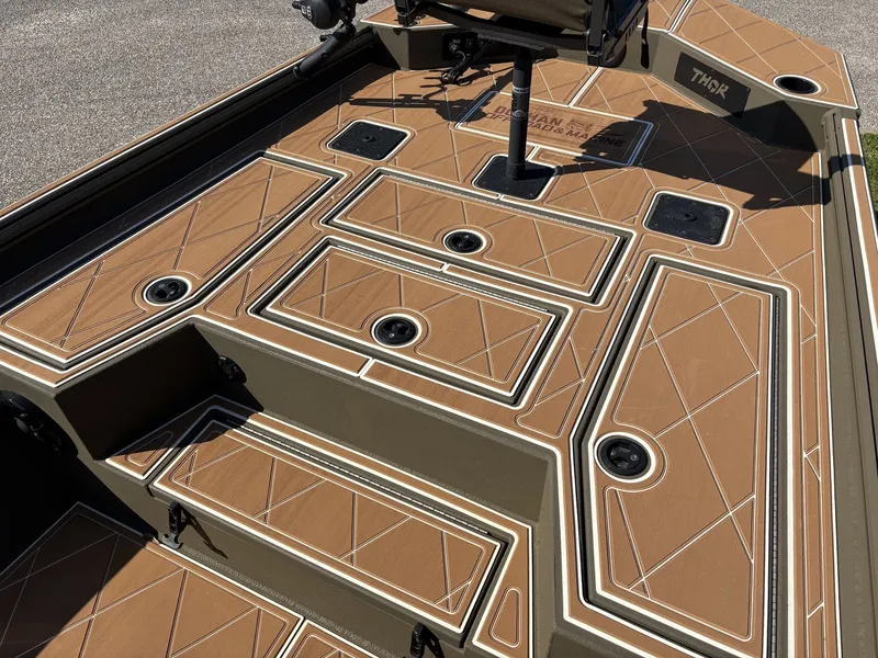 Slide: The Image of Thor LAKE HAMMER 1900 CC 2024 - 9