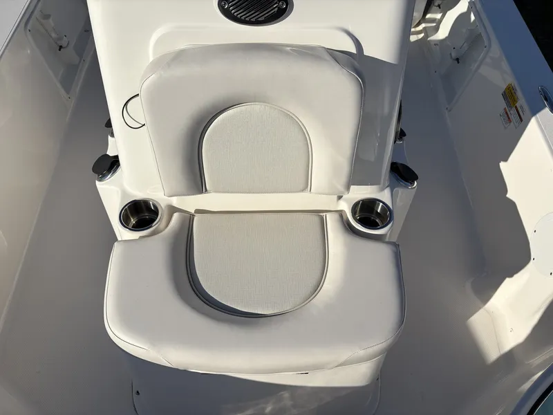 Slide: The Image of Sea Born FX FX21 2024 - 21