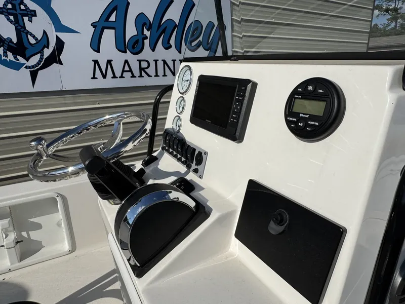 Slide: The Image of Sea Born FX FX21 2024 - 4