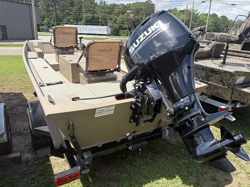 Slide: The Image of SeaArk 1652 Crappie 2024 - 3