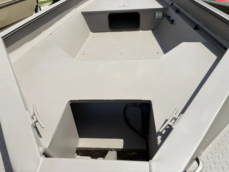 Slide: The Image of Edge Duck Boats Standard Series 553 2025 - 5