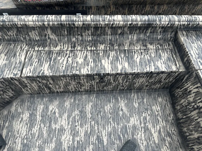 Slide: The Image of Reaper Boats 656 656 STEP TRANSOM 2026 - 10