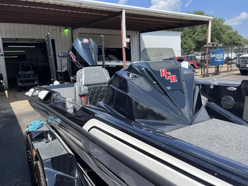 Slide: The Image of Bass Cat Eyra SP 2026 - 18