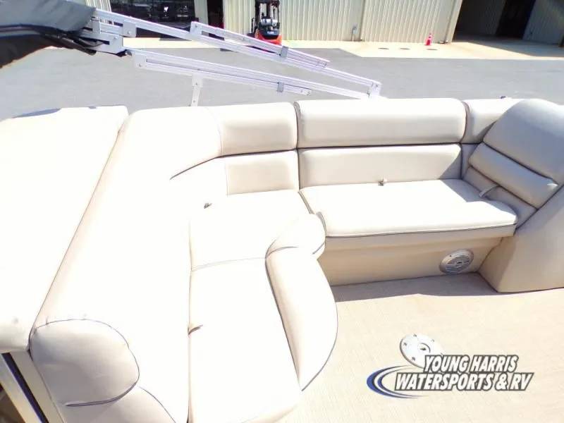 Slide: The Image of South Bay s222cr 2019 - 10