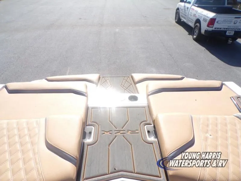 Slide: The Image of Tigé 22RZX 2024 - 16