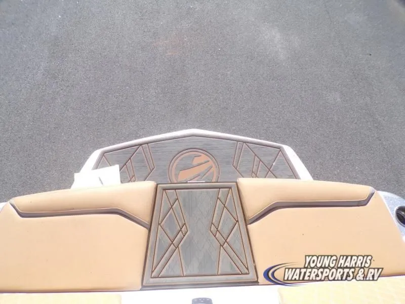 Slide: The Image of Tigé 22RZX 2024 - 17