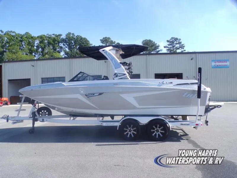 Slide: The Image of Tigé 22RZX 2024 - 5