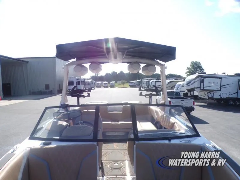 Slide: The Image of Tigé 22RZX 2024 - 8