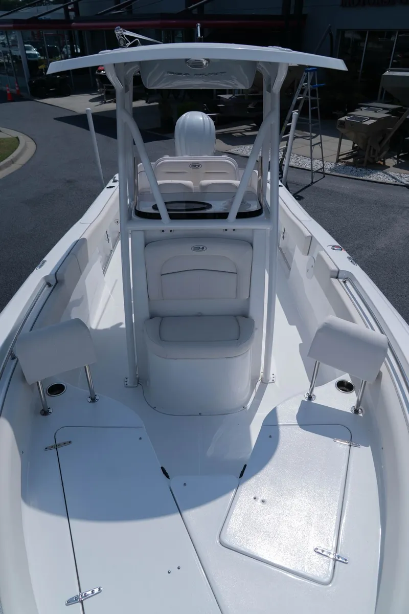 Slide: The Image of Sea Hunt Ultra 234 2025 - 20