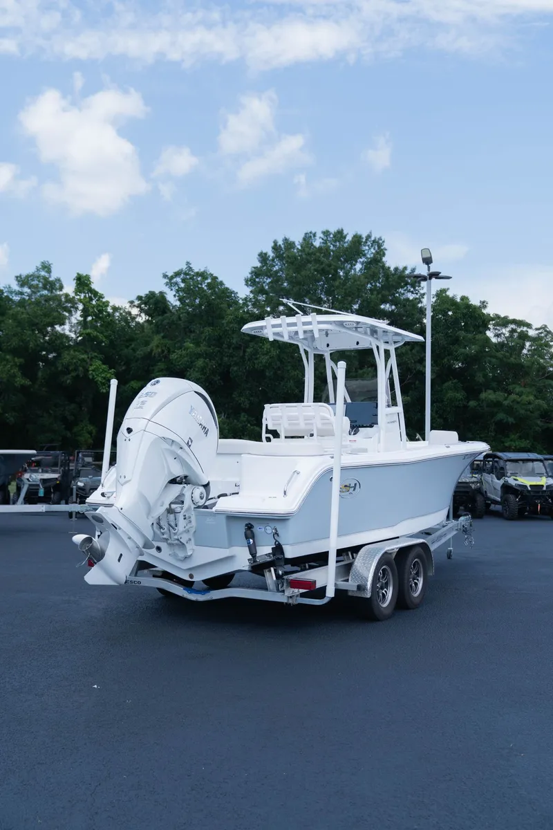 Slide: The Image of Sea Hunt Ultra 234 2025 - 7