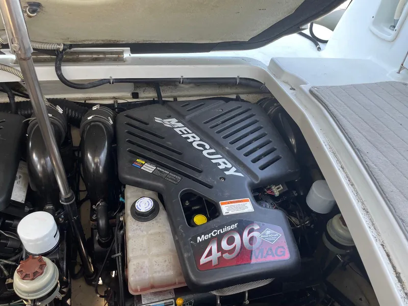 Slide: The Image of Engine compartment of a 2008 Formula 31 PC with MerCruiser 496 MAG engine. - 21