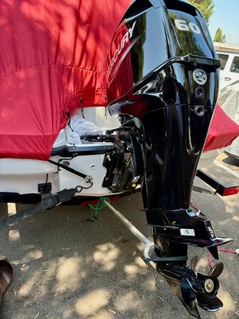 Slide: The Image of Tahoe T 16 2024 - 17