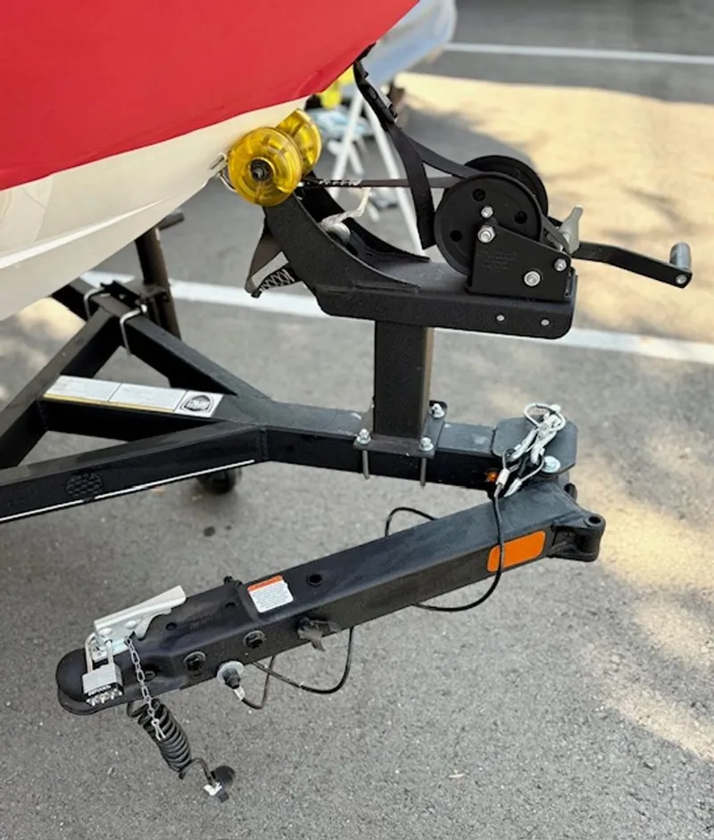 Slide: The Image of Tahoe T 16 2024 - 20