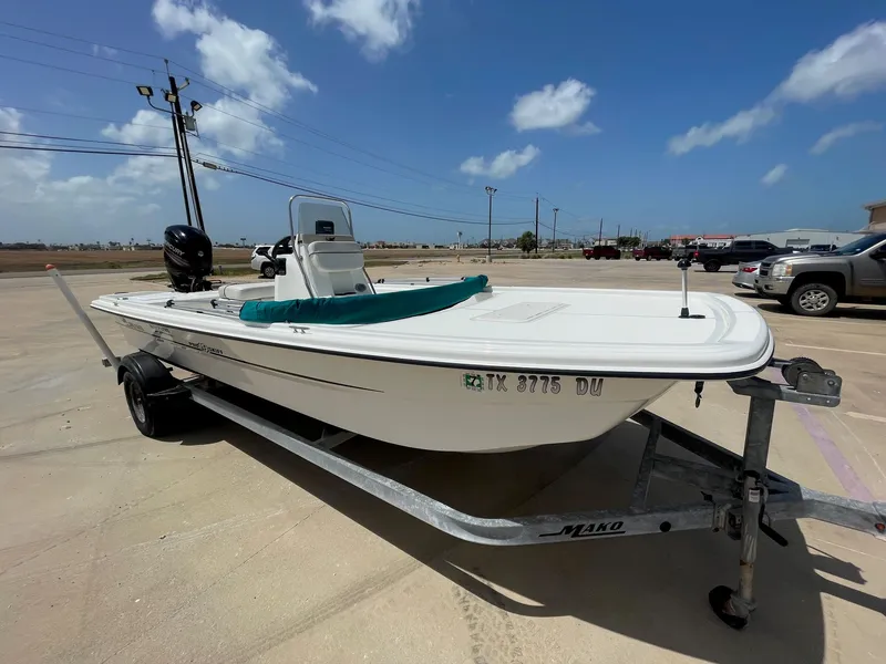 Slide: The Image of Mako Pro Skiff 19 CC 2017 - 11