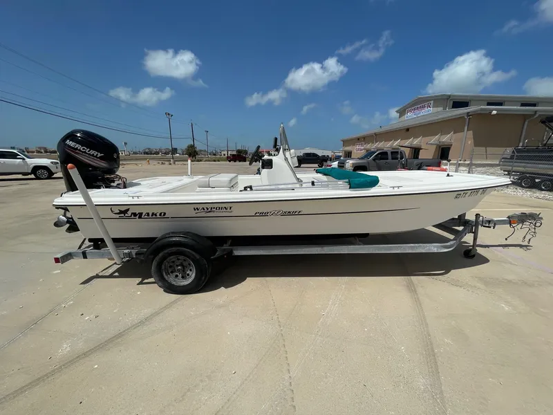 Slide: The Image of Mako Pro Skiff 19 CC 2017 - 12