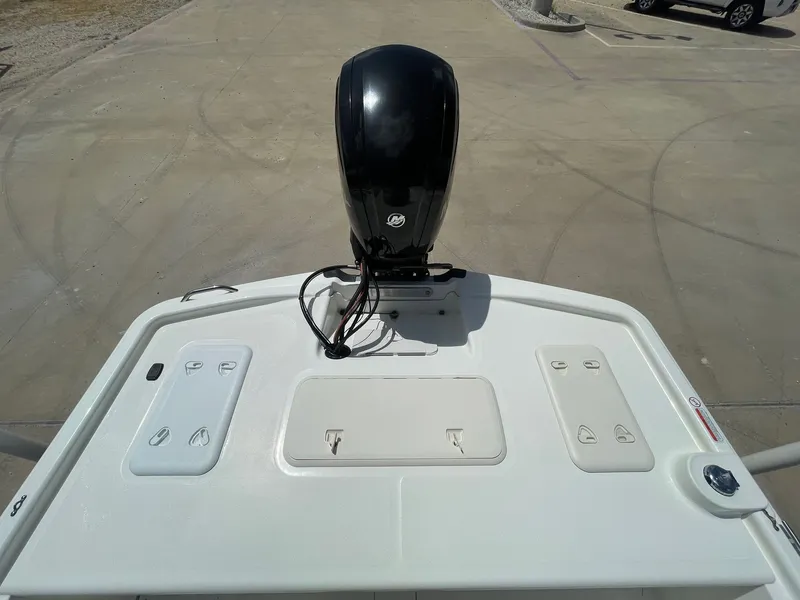 Slide: The Image of Mako Pro Skiff 19 CC 2017 - 14